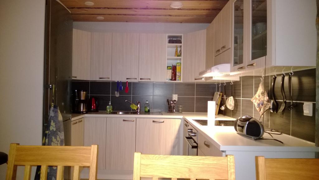 Revontuli Cottage Kolari Værelse billede